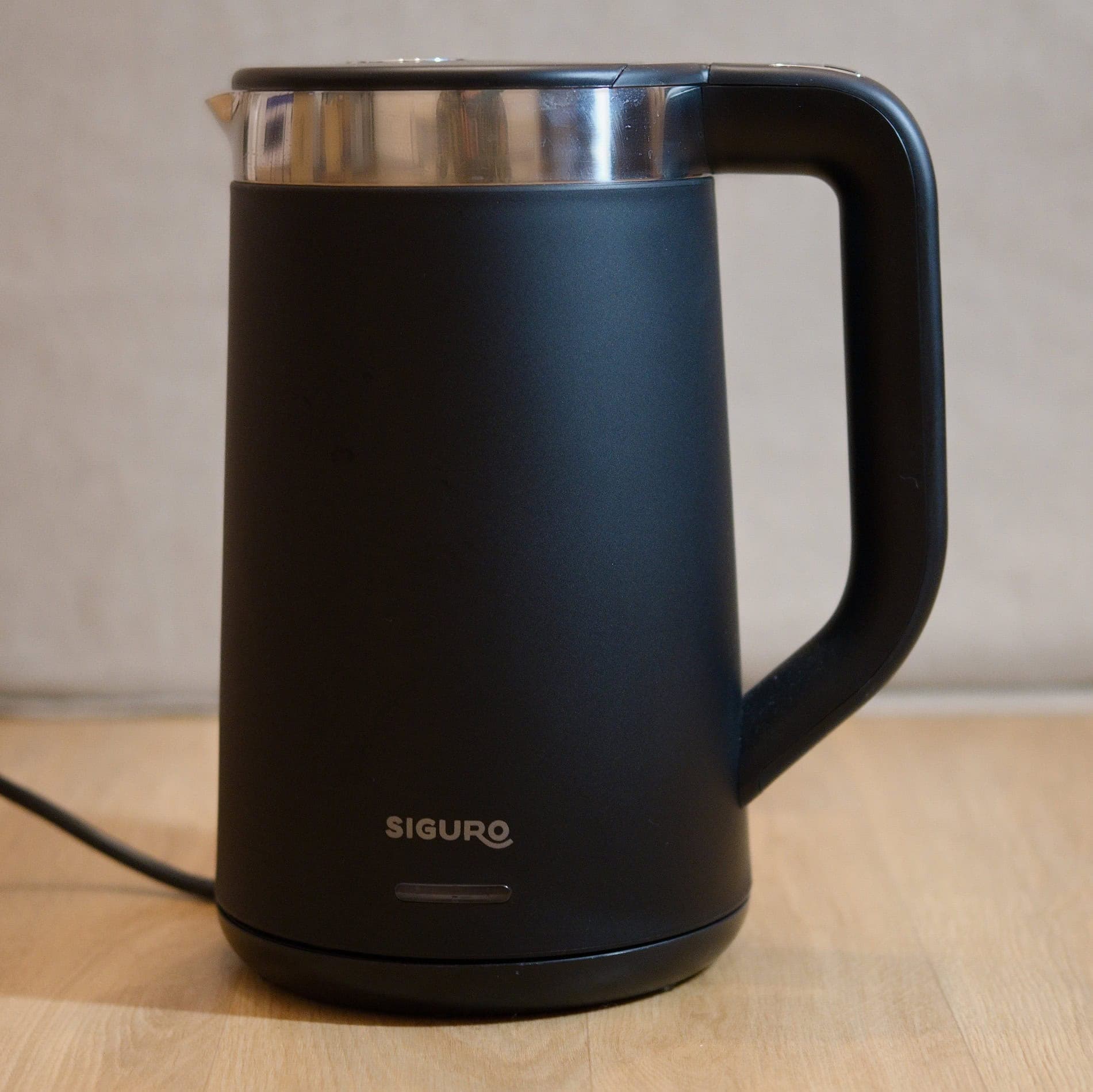 Siguro EK-P361B Perth recenze
