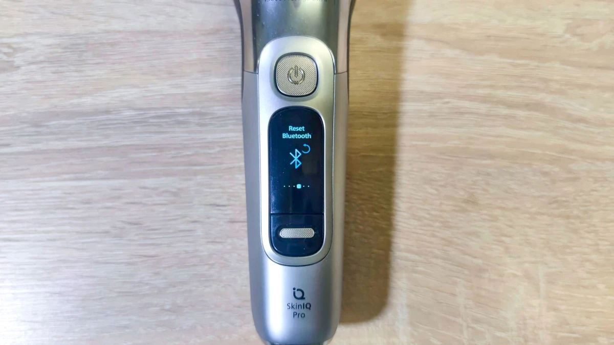 displej holícího strojku philips i9000 prestige ultra, testado recenze