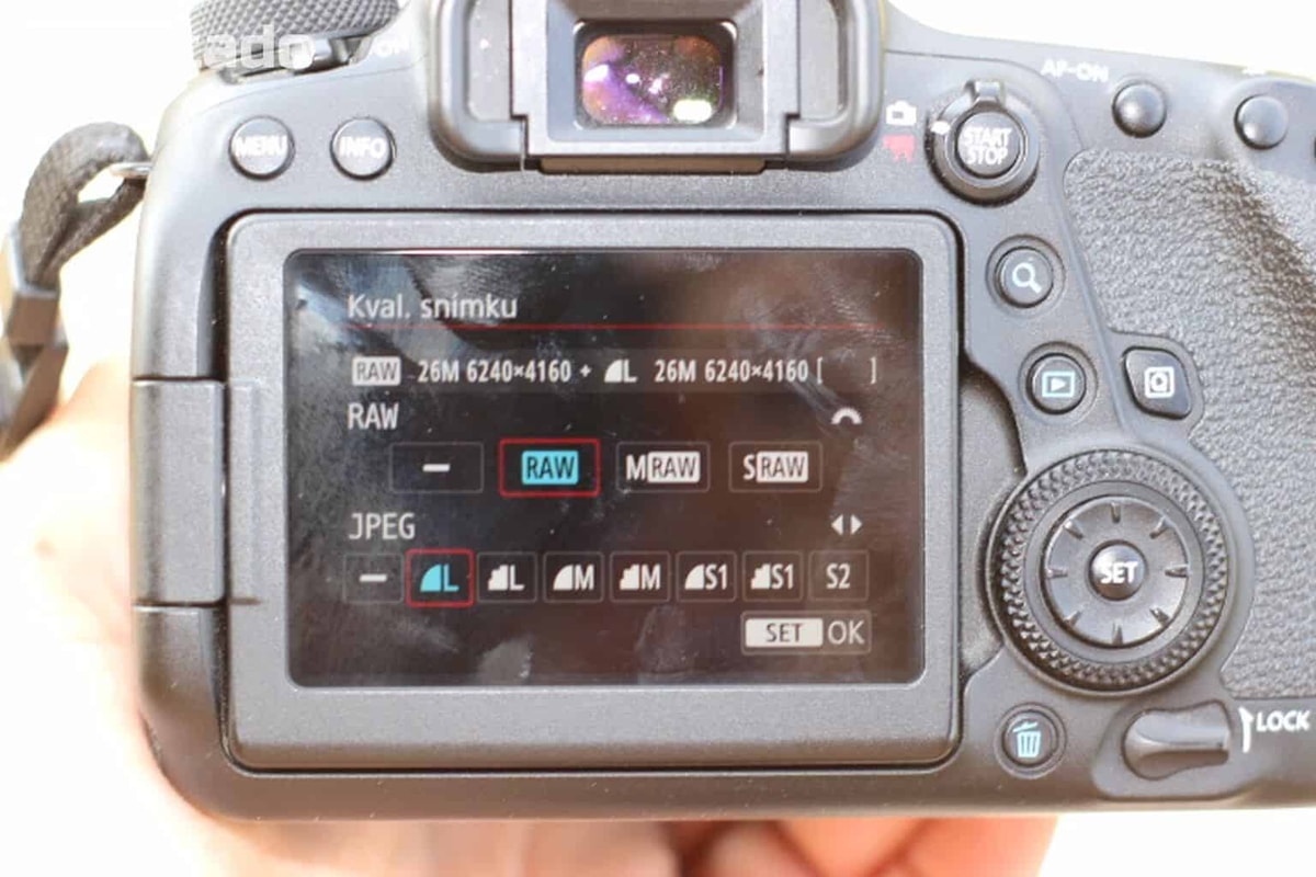 Canon EOS 6D Mark II