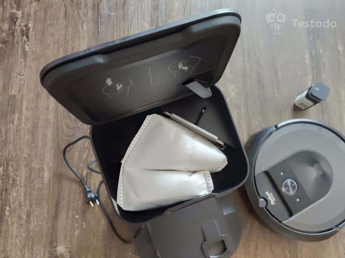 Recenze robotického vysavače iRobot Roomba i7+