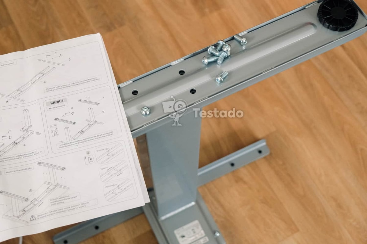 Liftor Expert sestavování nastavitelného stolu