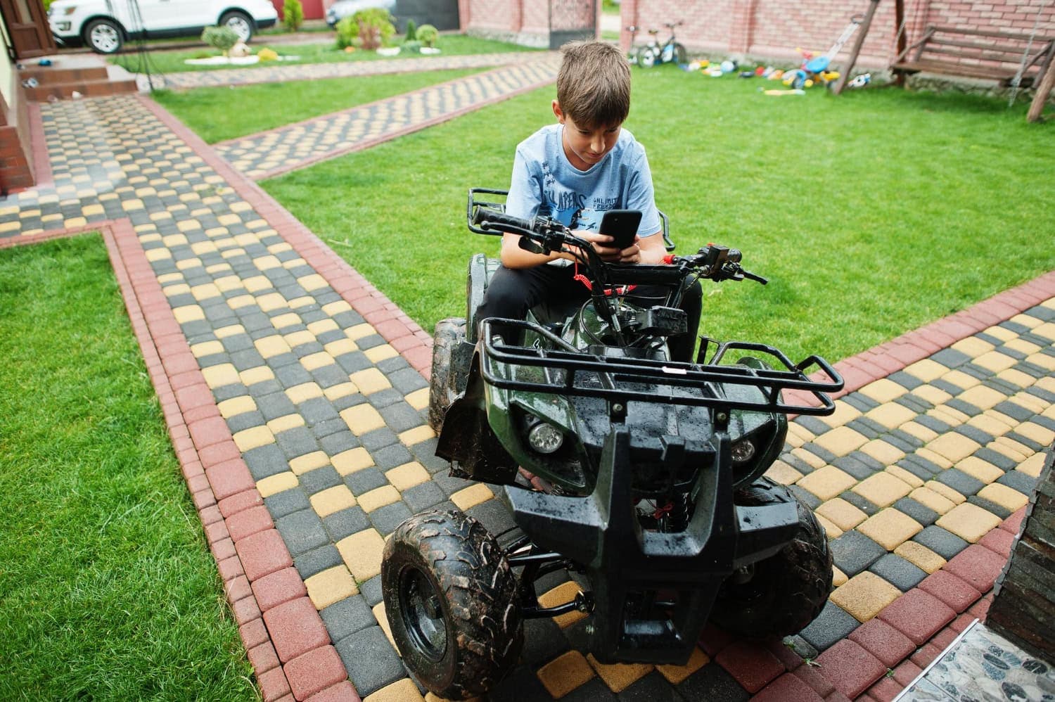 Jak vybrat elektrickou čtyřkolku pro děti