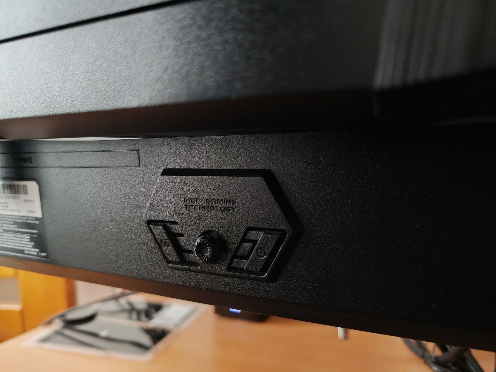 MSI MAG 272UP QD-OLED E16