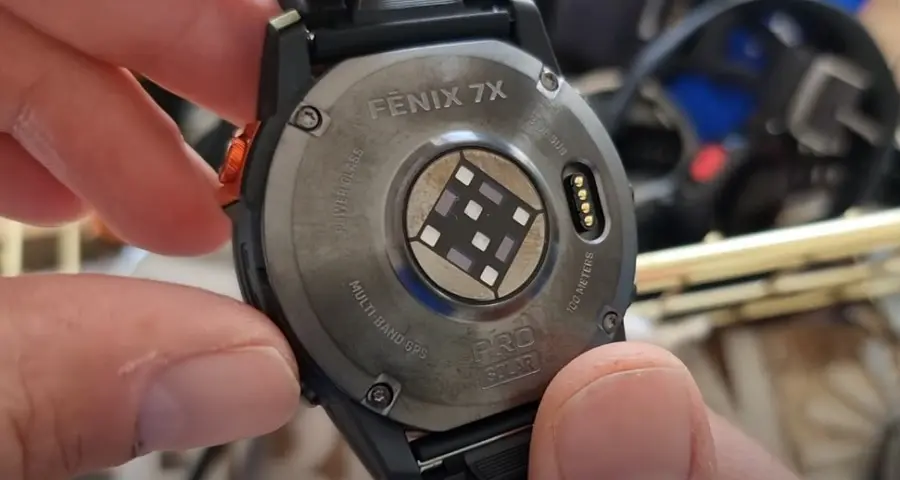 Garmin Fenix 7X Pro - design a zpracování