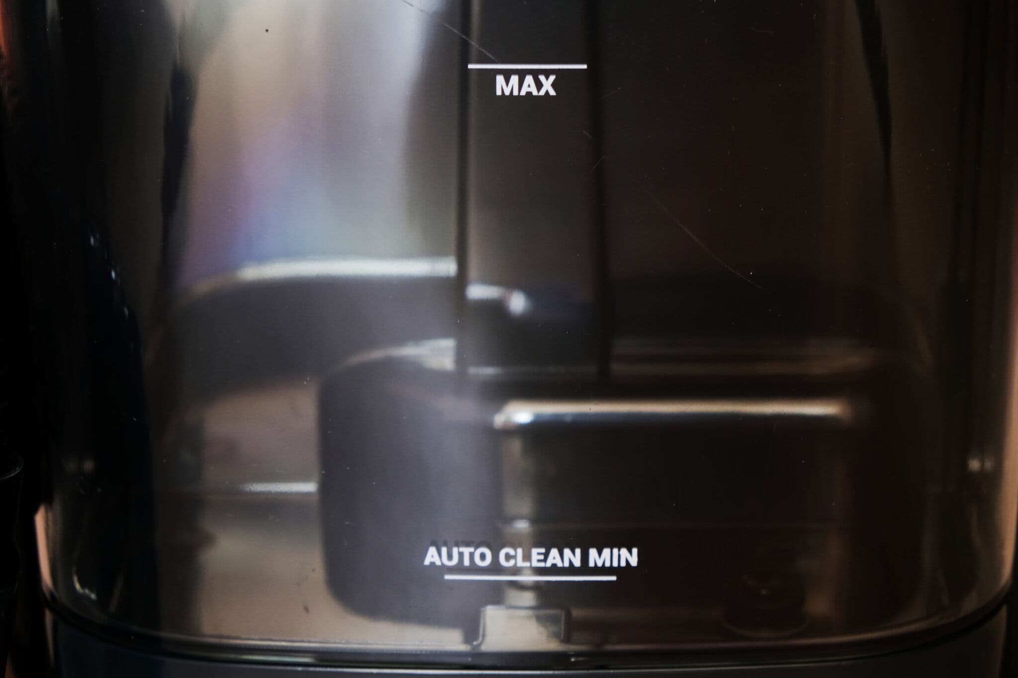 hladina max min TESLA PowerWash & Steam Station TQS600 - recenze