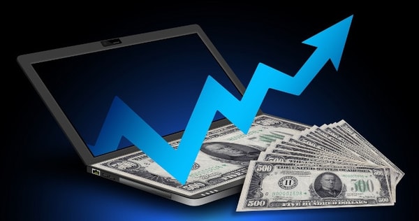 Investovat nebo spořit? Poradíme nejlepší strategii.