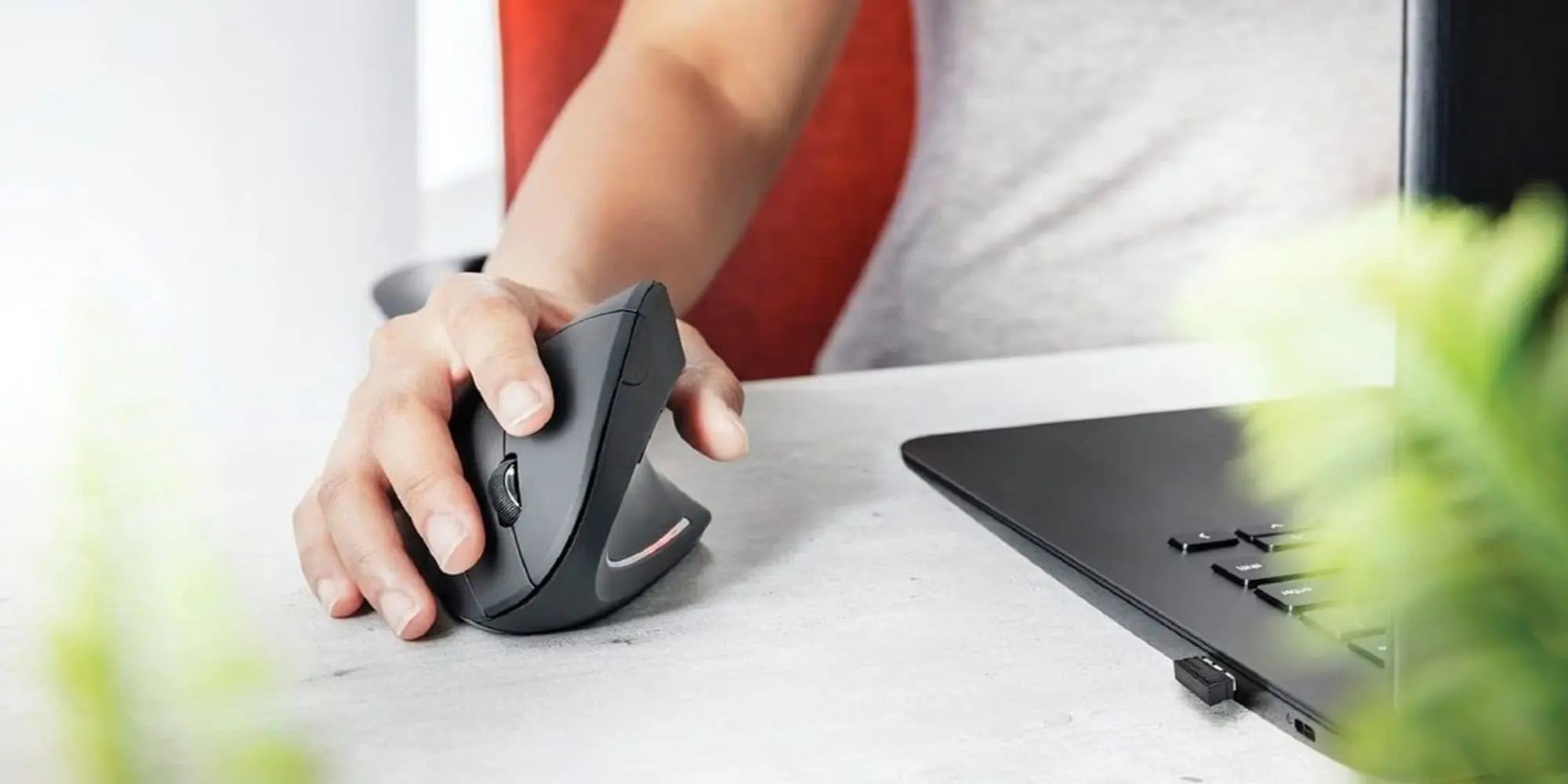 nejlepší vertikální ergonomické myši - úvodní obrázek testado