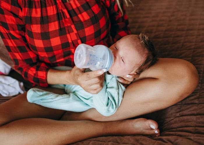 Podle čeho vybírat - přístroj na přípravu kojeneckého mléka