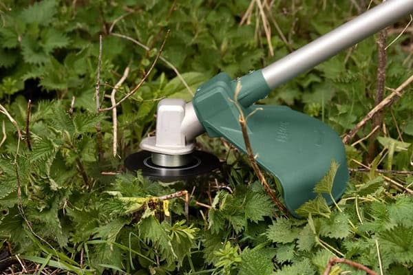Recenze elektrického křovinořezu Bosch AFS 23-37 - kvalita konstrukce