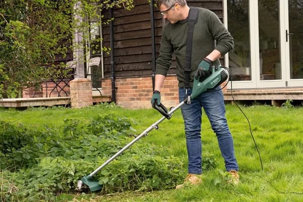 Recenze elektrického křovinořezu Bosch AFS 23-37 - motor a výkon