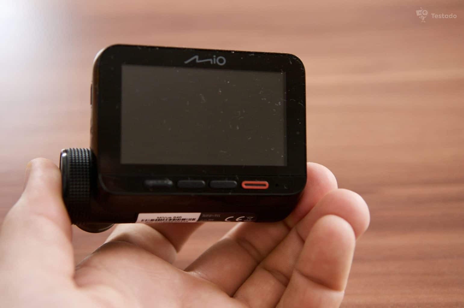Recenze autokamery MiVue 846