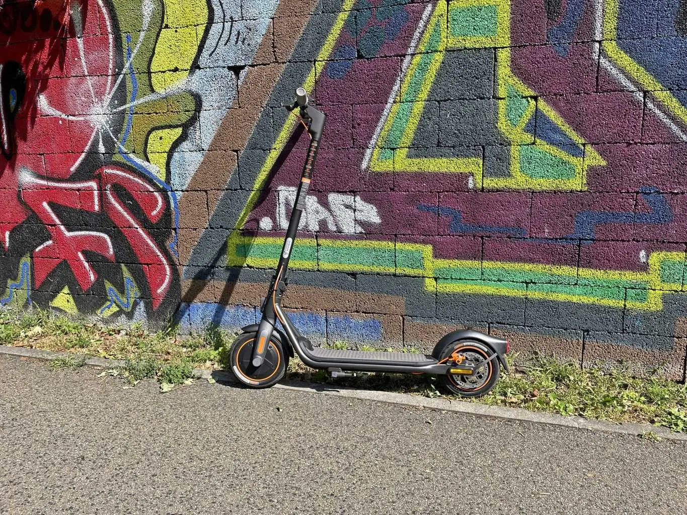 Recenze a testy Ninebot Kickscooter F40E
