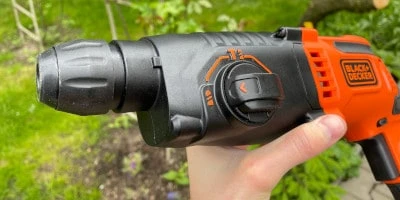 test příklepové vrtačky Black & Decker BEHS01