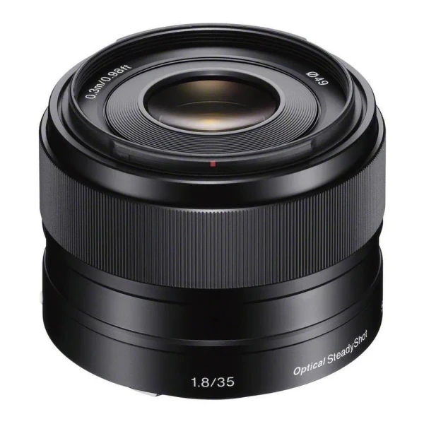 Sony E 35 mm f/1.8 OSS: Product review