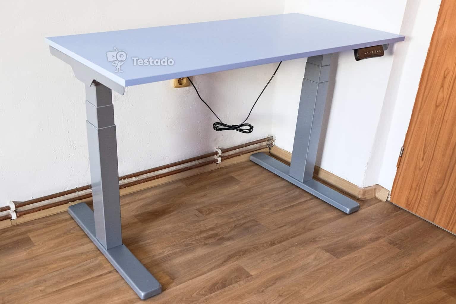 lifotr stůl pro práci vestoje