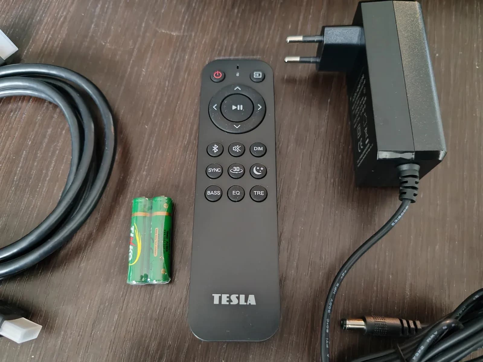 Dálkový ovladač soundbaru TESLA PrimeSound HQ-995X