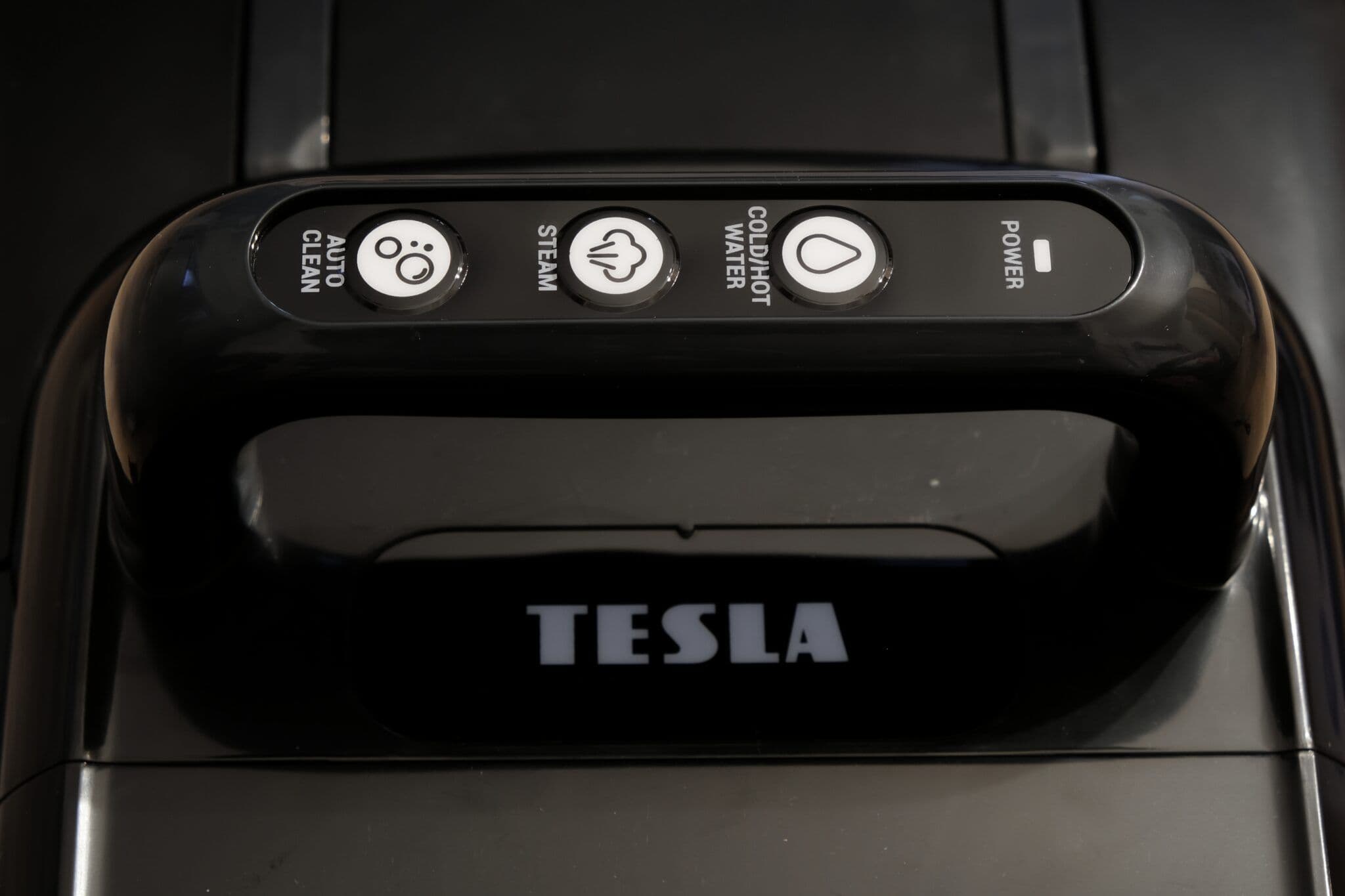 vrchní pohled na TESLA PowerWash & Steam Station TQS600 hlavní - recenze