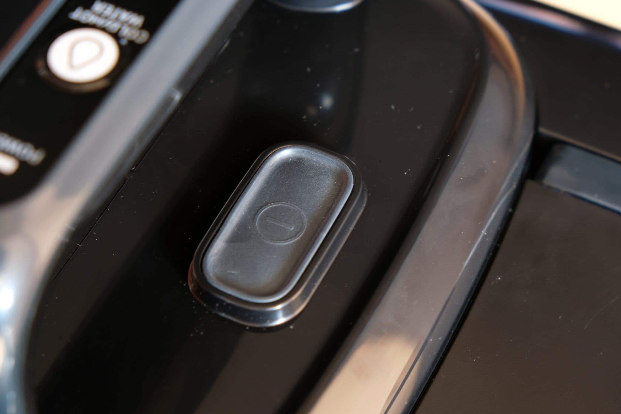zap. vyp. tlačítko TESLA PowerWash & Steam Station TQS600 - recenze