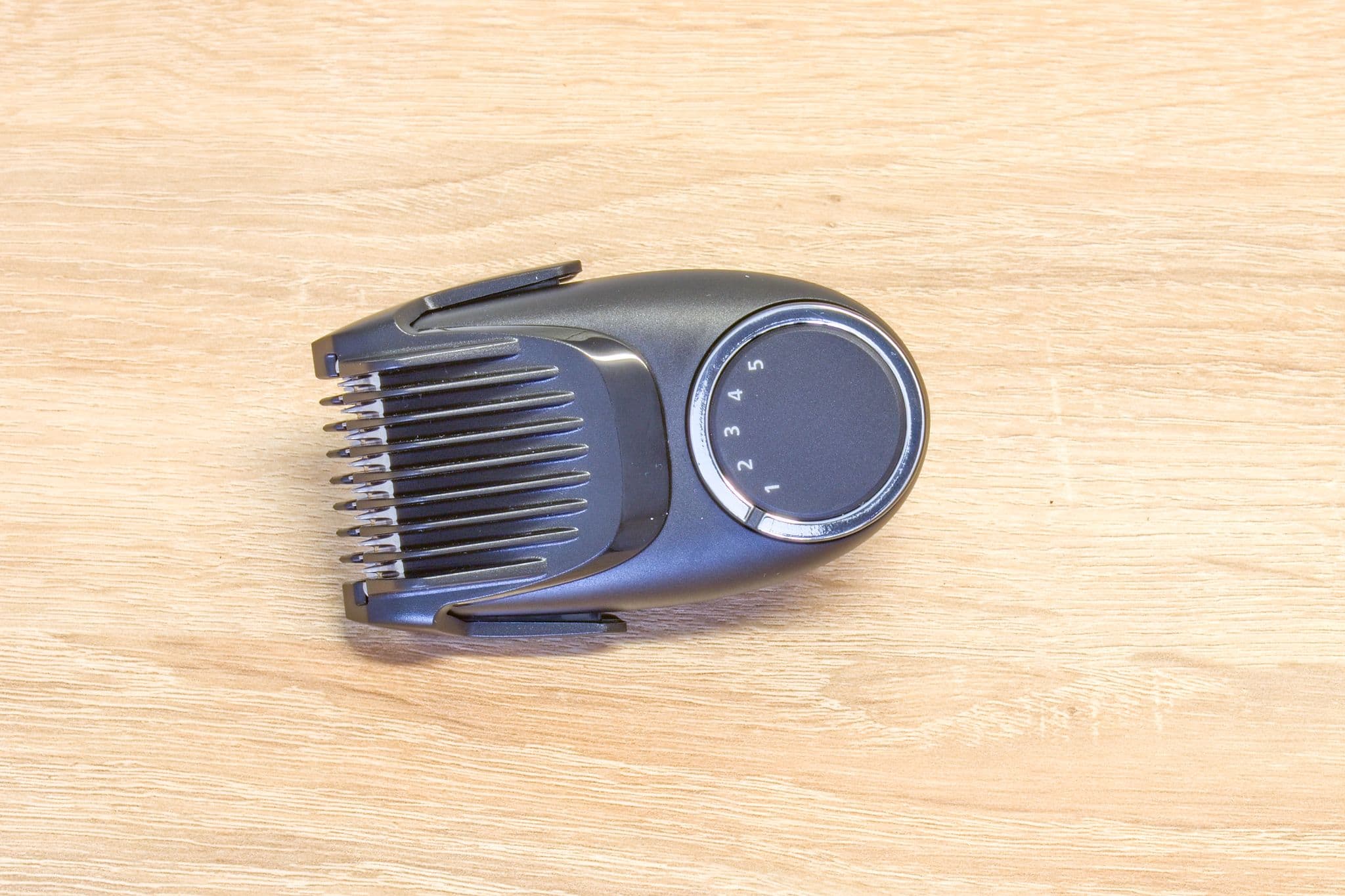 zastřihovací nástavec philips i9000 recenze testado