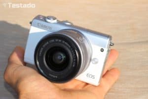 Recenze Canon EOS M100