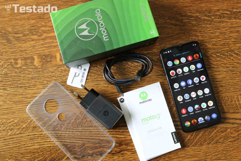 Recenze Motorola Moto G7 Plus - obsah balení