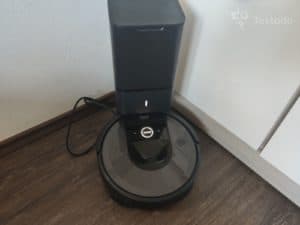 Recenze robotického vysavače iRobot Roomba i7+