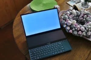 Asus ZenBook Pro Duo recenze