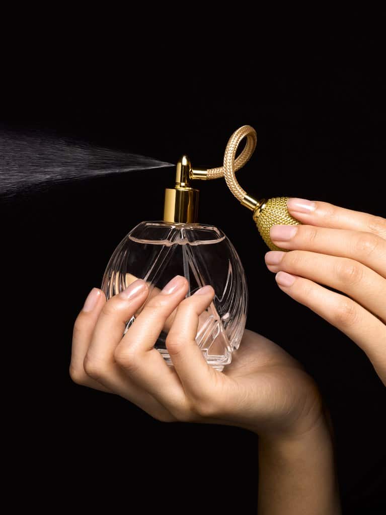balonkový rozprašovač parfémuu