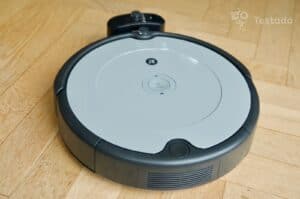 Recenze robotického vysavače Roomba 698