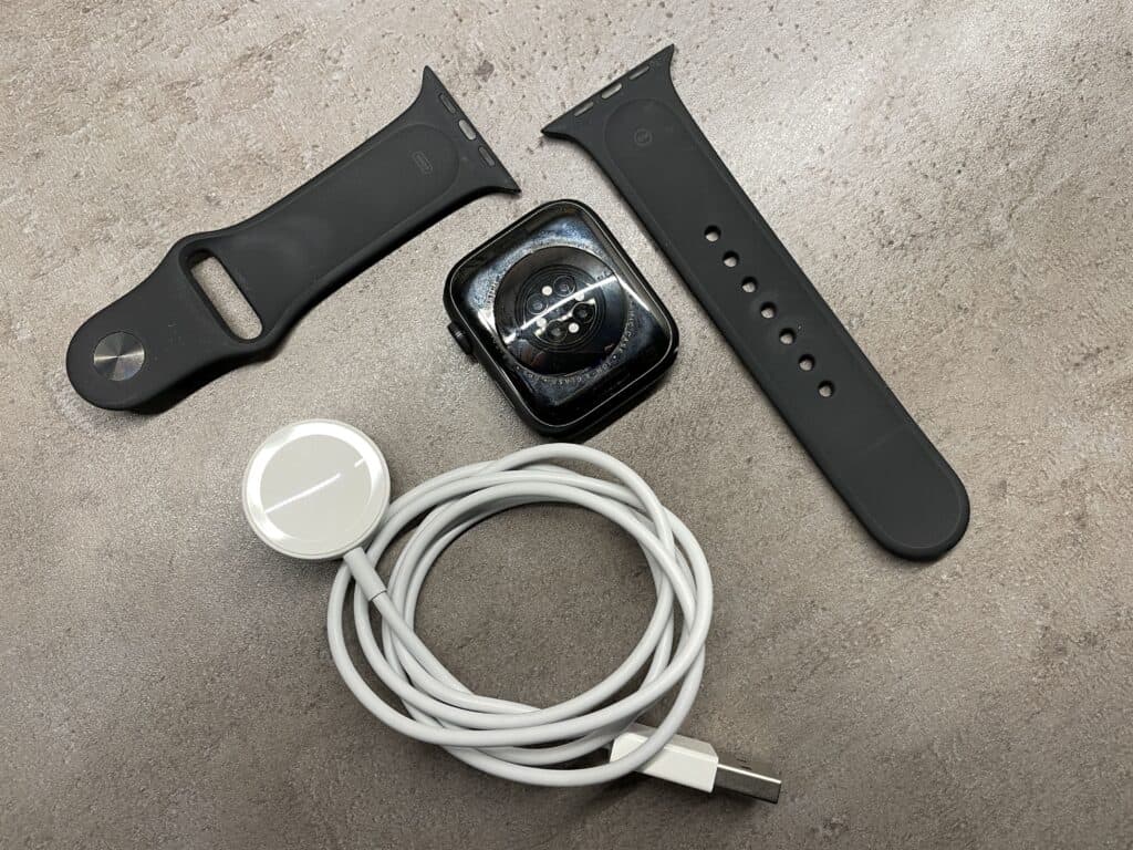 Apple Watch Series 6 obsah balení