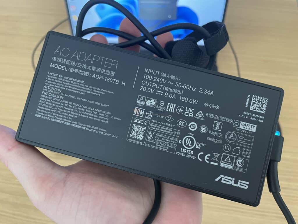 výdrž baterie Asus TUF Gaming FX506HC-HN001