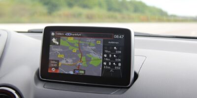 Nejlepší navigace do auta 2024. Jak si vybrat navigaci?