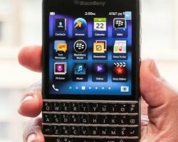 Recenze Blackberry Q10