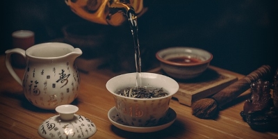 Nejlepší sypané čaje i „nečaje“ – vyberte si z černých, zelených, ovocných i bylinkových