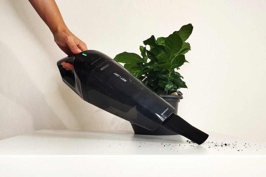 Recenze ručního vysavače lidl Silvercrest - Aku ruční vysavač SAS 7-4 LI F4 test